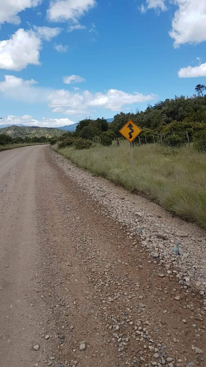 Carteleria  nueva en la ruta provincial N°44