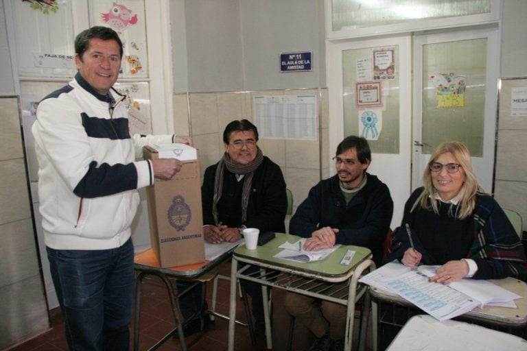 Votó Mauricio Cravero intendente ARroyito