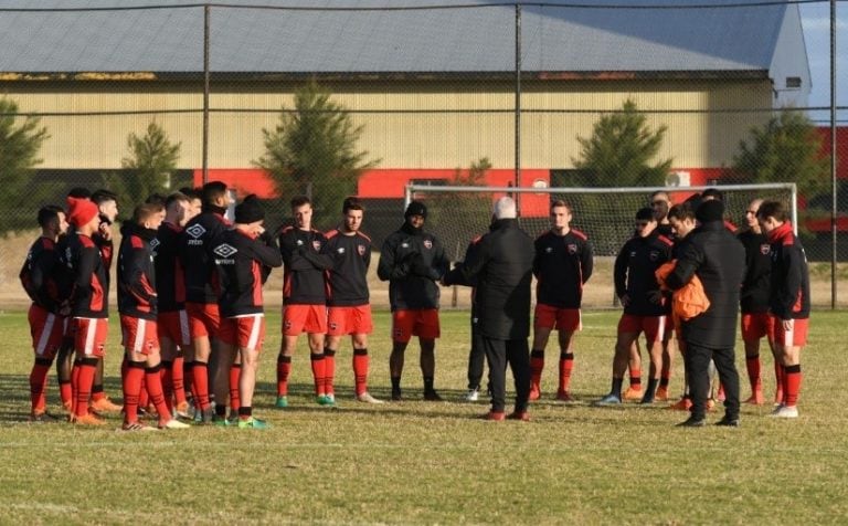 Entrenamiento de Newell's bajo la mirada de De Felippe