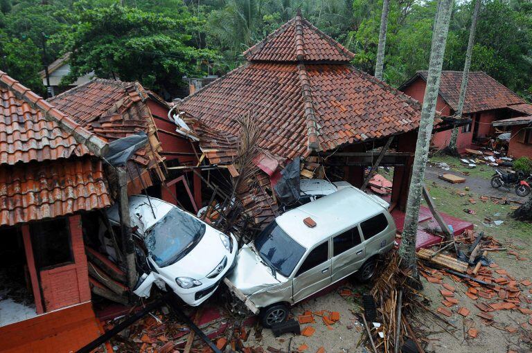 Las imágenes más terribles del tsunami en Indonesia (AFP)