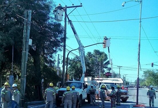 Desde EDELaR dieron a conocer que las cuadrillas trabajaron durante toda la jornada para reestablecer el servicio en las zonas afectadas.

Imagen ilustrativa.