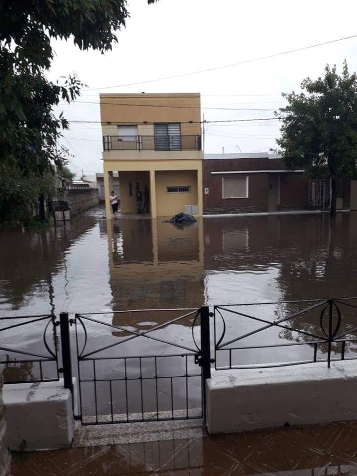 Anegamiento en Rufino por la gran cantidad de agua caída.