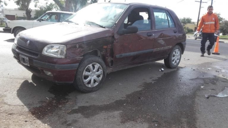 Fuerte choque cerca de la terminal de ómnibus de Bahía Blanca