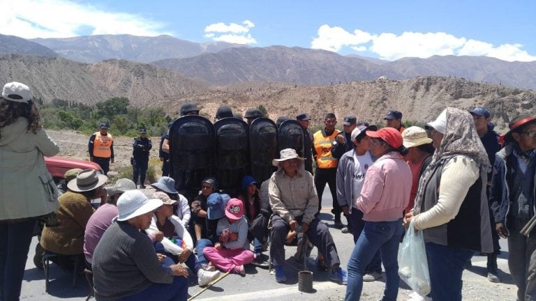 Corte de ruta en Tilcara