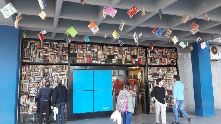 La Feria del libro en Rosario se podrá visitar hasta el 4 de junio.