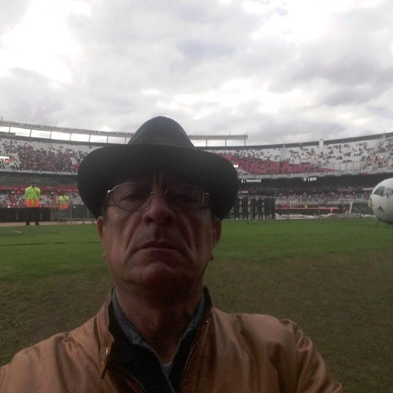 Luis visitó junto a una delegación el estadio de River.