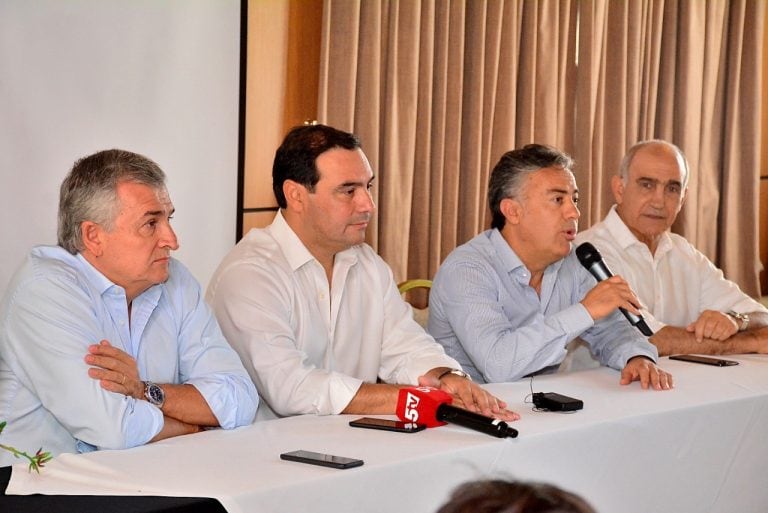 Gobernadores radicales se reunieron en Corrientes. Fotos: Alejandro Canteros