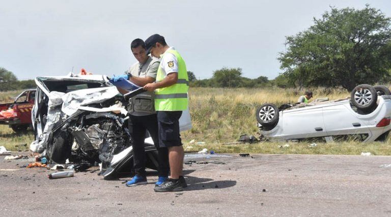 En el siniestro falleció un niño de General Acha (El Diario)