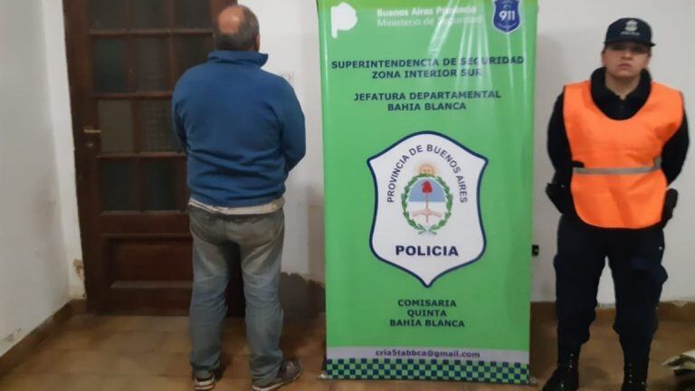 Un herido de bala en una pelea callejera