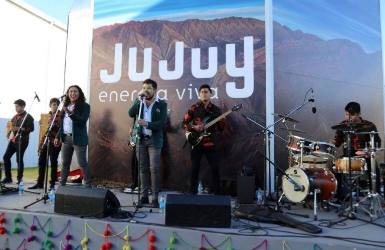 El grupo Jasy Memby, uno de los animadores del stand de Jujuy en Tecnópolis.