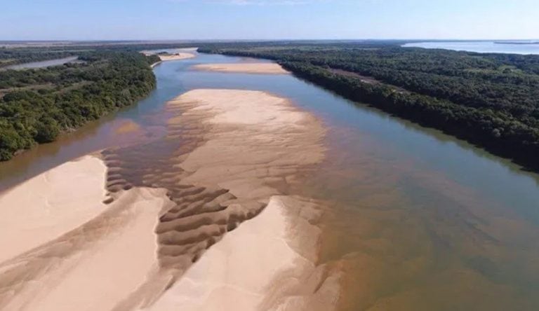 Río Paraná en bajante crítica: se reforzarán las medidas de contingencia. (Web).