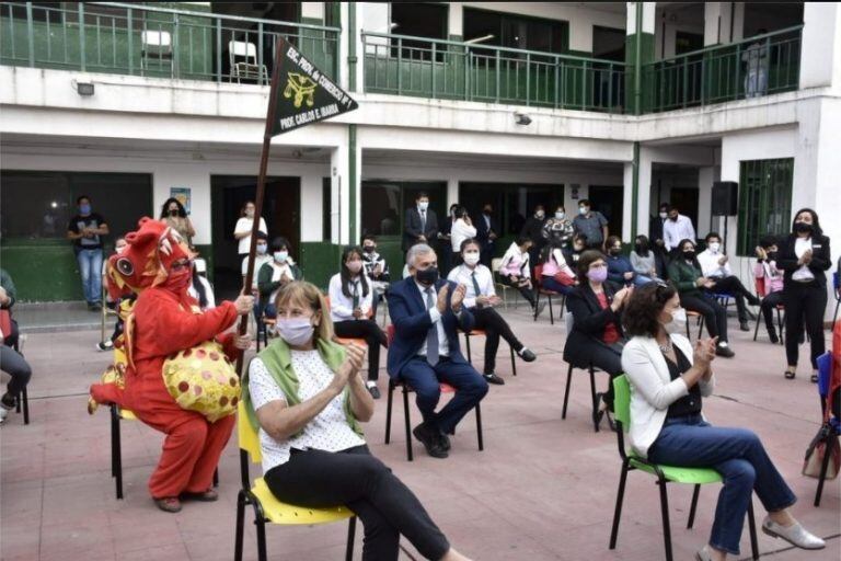 Morales y Calsina encabezaron el acto en la Escuela de Comercio N° 1 de San Salvador de jujuy.