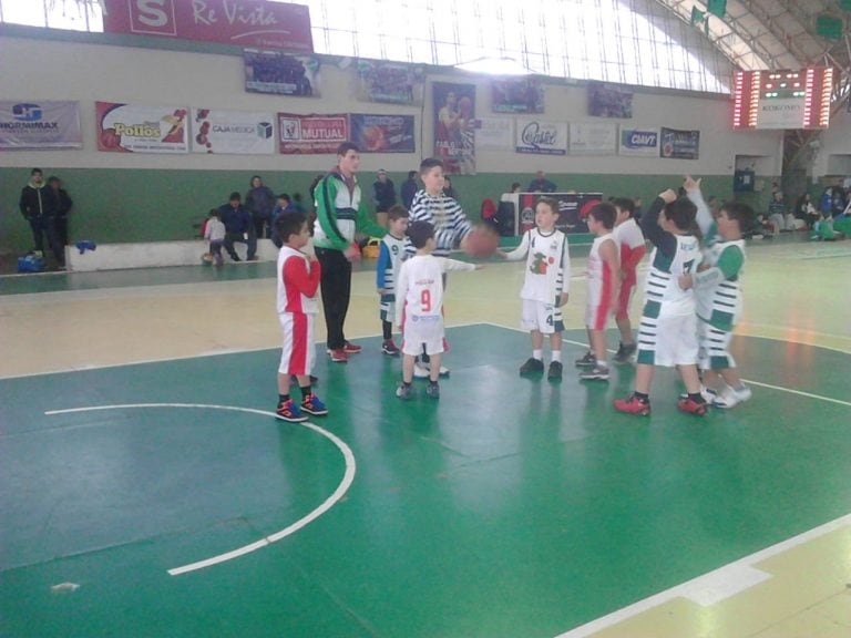 Encuentro de Mini Basquet en Arroyito