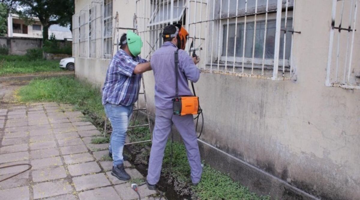 Preparan las escuelas afectadas por la tormenta para el inicio de clases
