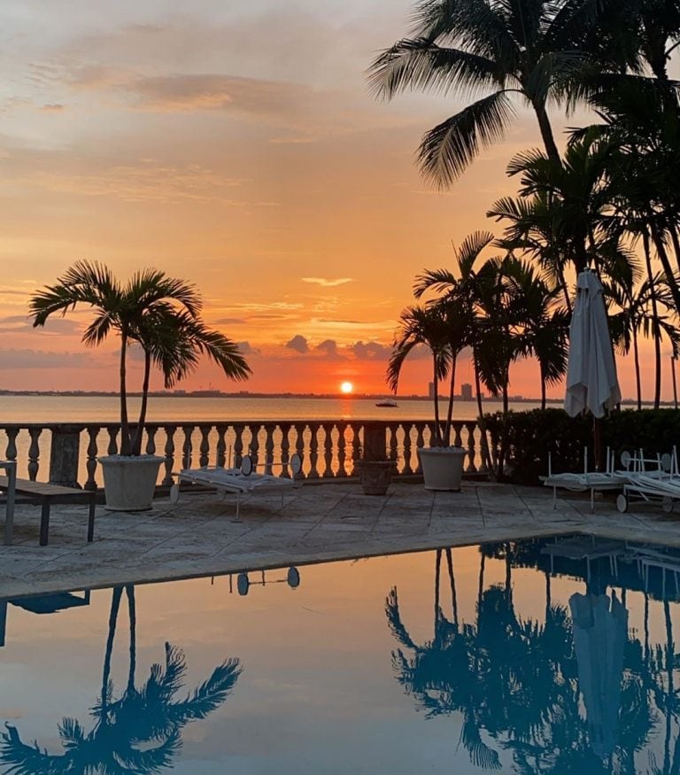 El lugar donde se realizó la reunión. (Instagram/@lelepons)