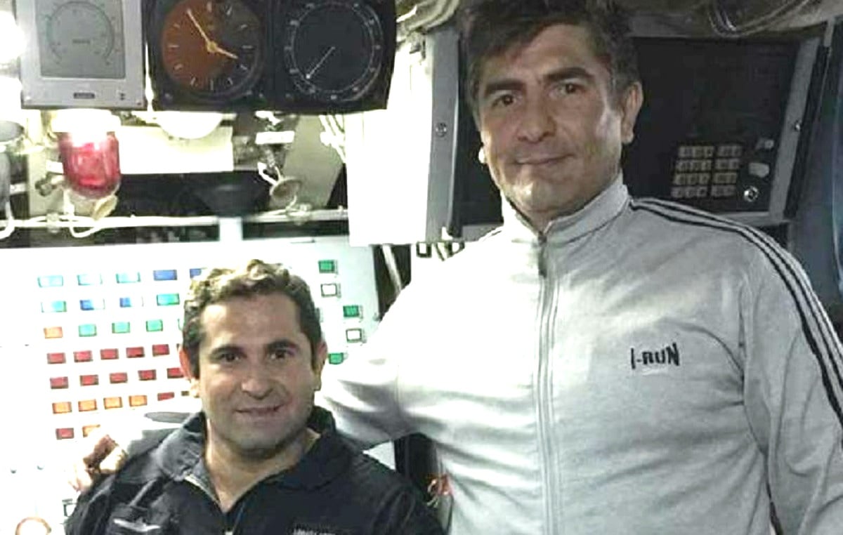 Claudio Rodríguez junto a su hermano Hernán en el ARA San Juan. 