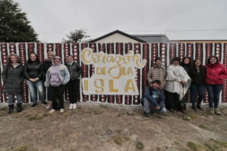 1er Encuentro Provincial de muralistas fueguinos en la ciudad de Tolhuin