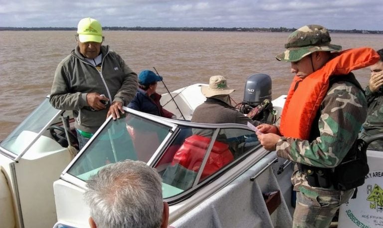 Control de pesca llevado a cabo por Prefectura (http://rnaturaleschaco.gob.ar)