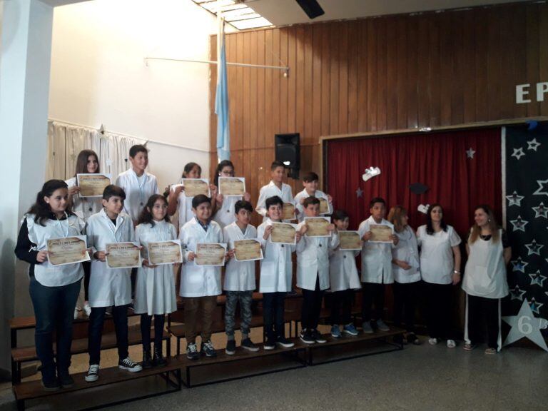 Egresados de la Escuela Primaria Nº 4