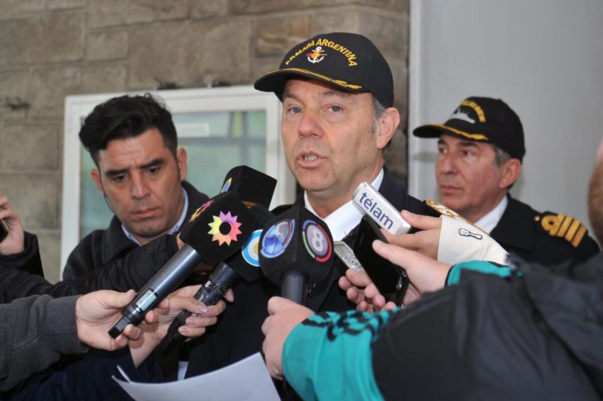 La Armada: 'No hay evidencia que las llamadas hayan venido del submarino'
