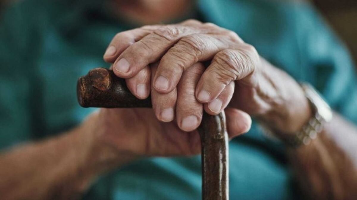 Una abuela perdió la plata para sus medicamentos y los vecinos se los pagaron