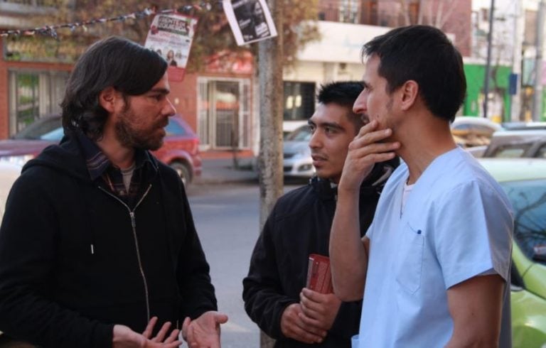 El precandidato a presidente se reunió con trabajadores en Neuquén (web).