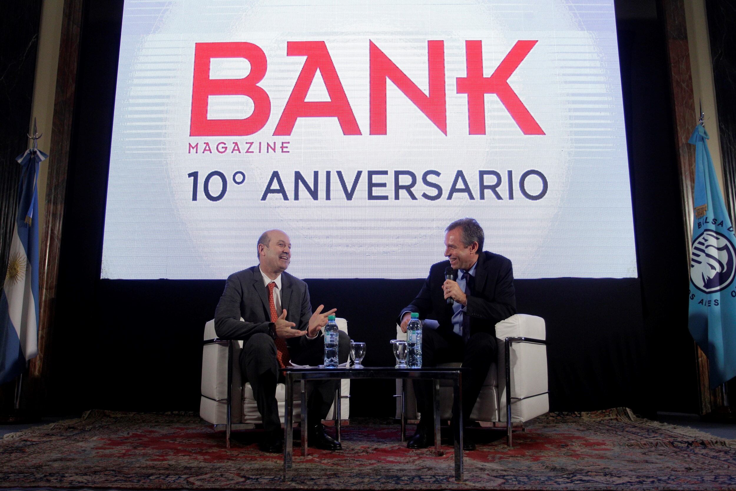 DYN206, BUENOS AIRES 04/10/2016, EL PRESIDENTE DEL BANCO CENTRAL, FEDERICO STURZENEGGER, ESTE MEDIODIA DURANTE EL CIERRE DE LA JORNADA DEL SEMINARIO "LOS DESAFÍOS DE LA PRÓXIMA DÉCADA" EN LA BOLSA DE COMERCIO DE BUENOS AIRES. FOTO: DYN/ALBERTO RAGGIO.