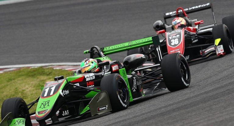 En acción, durante la exitosa temporada de la F3 Japonesa e 2019.