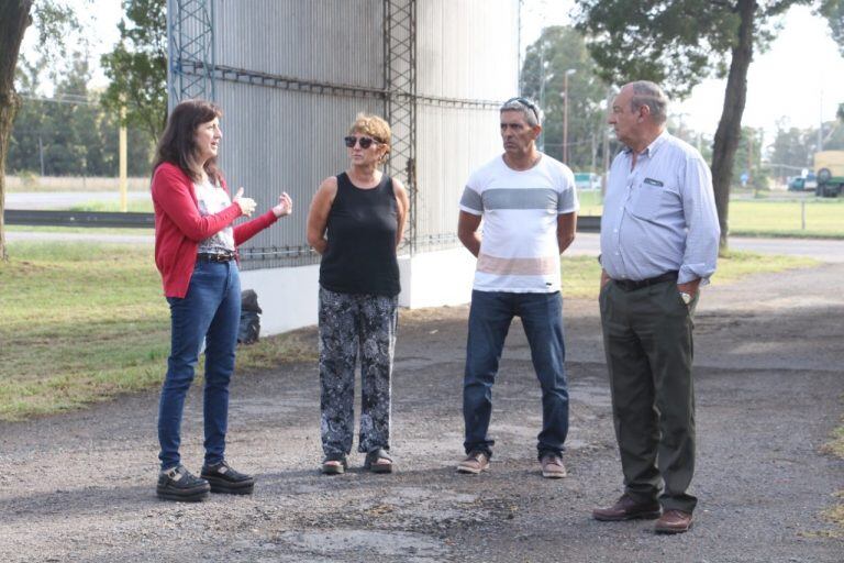 Carlos Sánchez visitó la Cabina Sanitaria