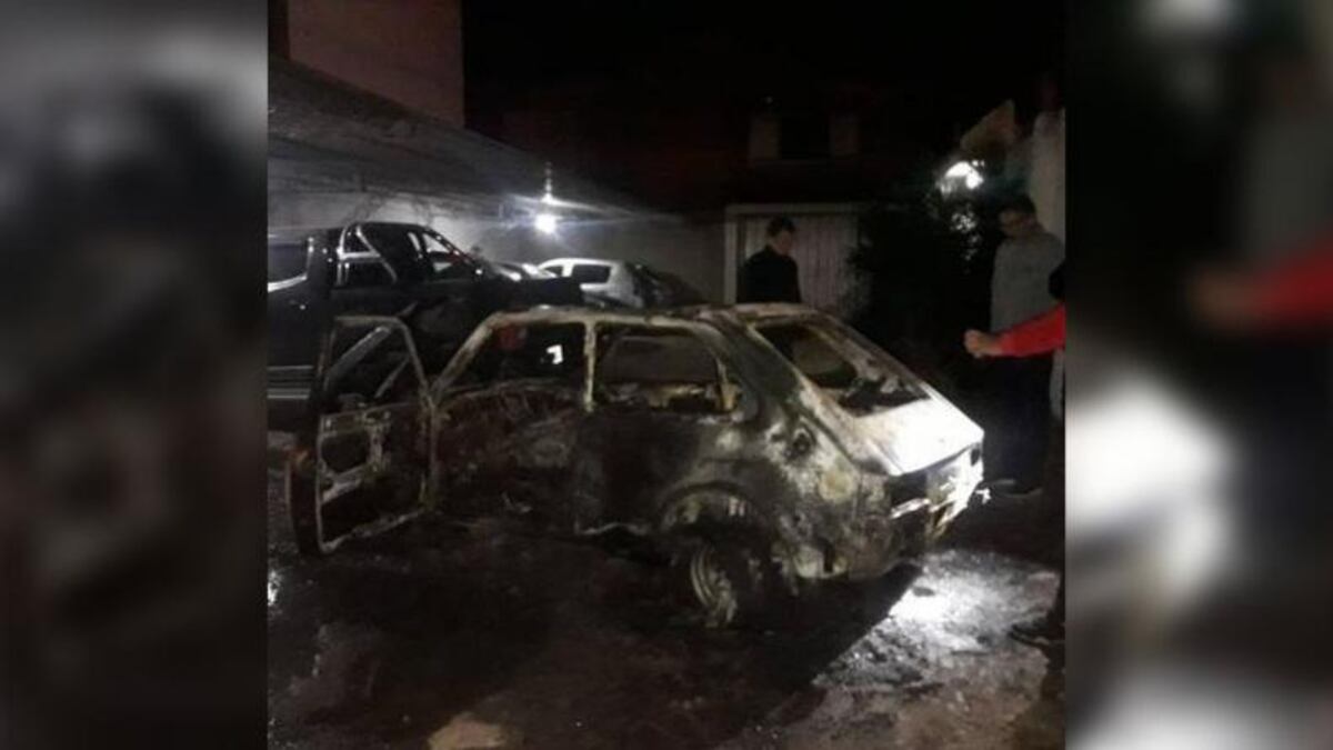 Córdoba: en su cumple le quemaron el auto y sospecha del ex