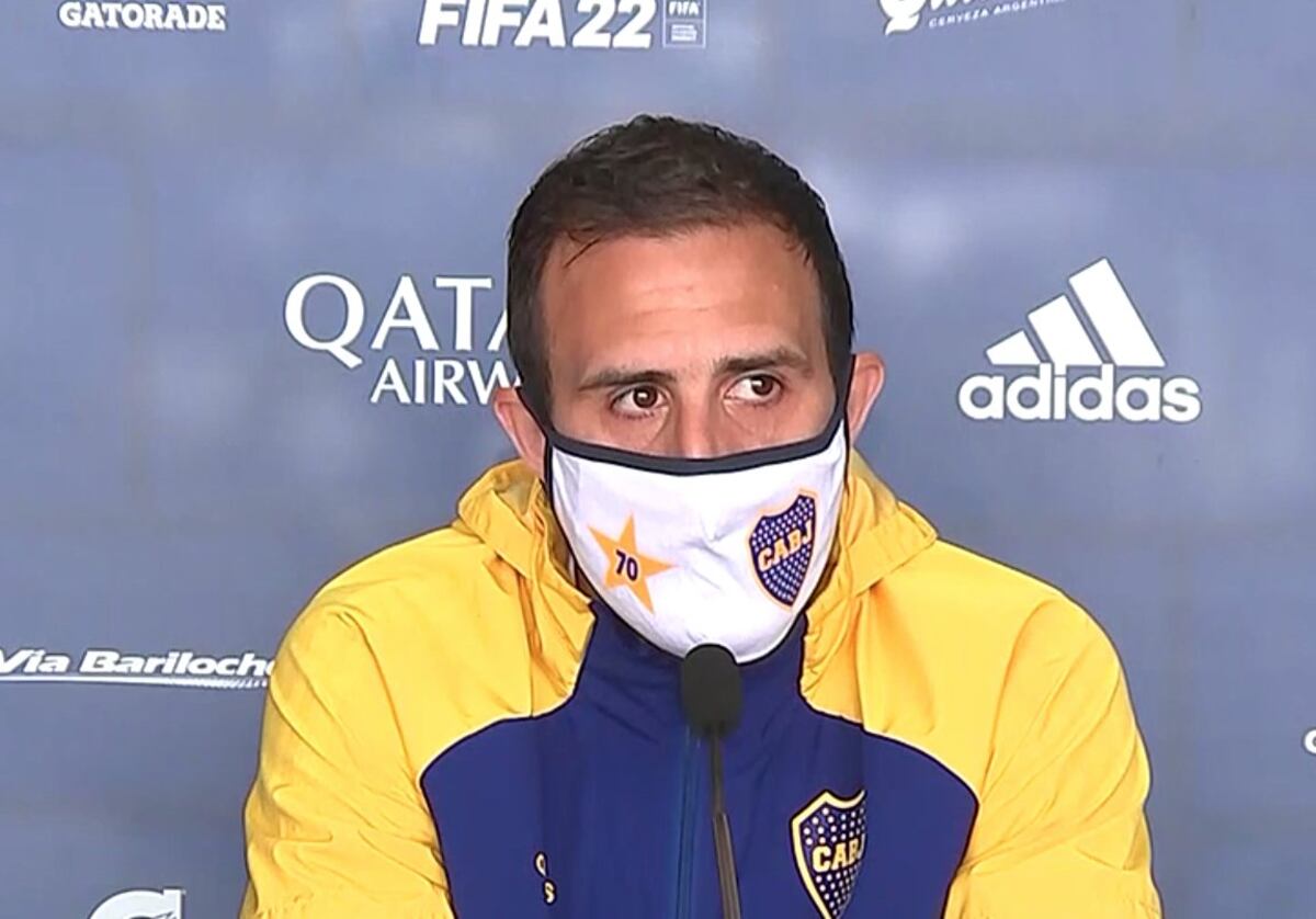 Boca: Izquierdoz aseguró que Villa “se va a tener que ganar la confianza de todos”