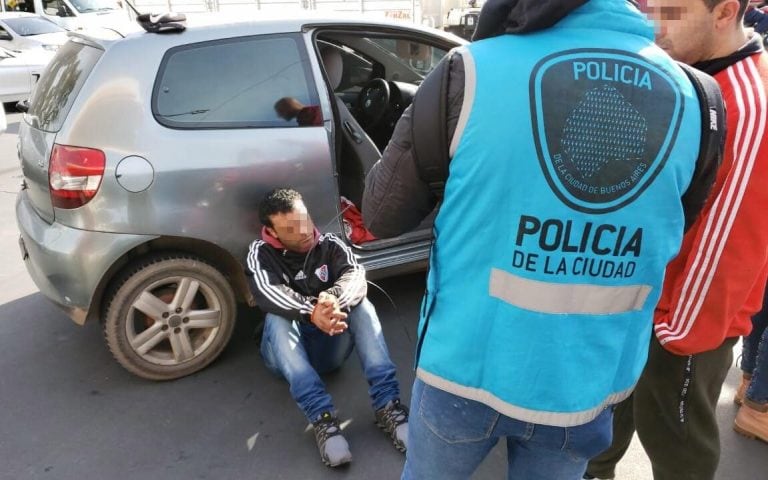 Capturaron a revendedores en las inmediaciones del Monumental. (Policía de la Ciudad).