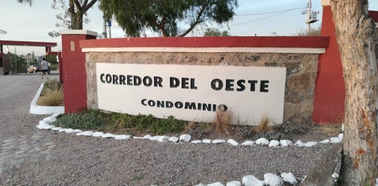 Dos quinchos y una casa del Barrio Corredor del Oeste sufrieron pérdidas totales.