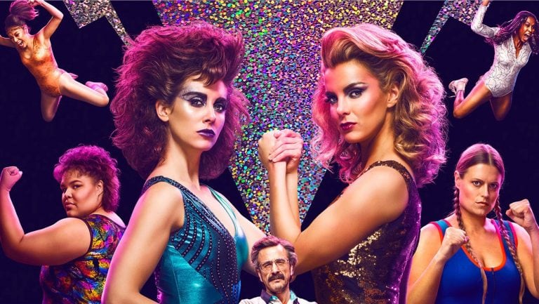 "Glow", la serie de luchadoras que fue cancelada por Netflix.