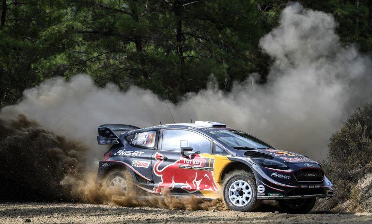 Ogier, escolta de Neuville en el torneo, también secunda al belga en el Rally de Turquía.