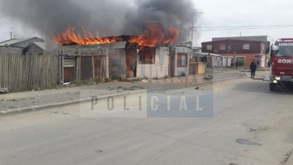 Se incendió una vivienda en Margen sur. Foto: Resumen Policial