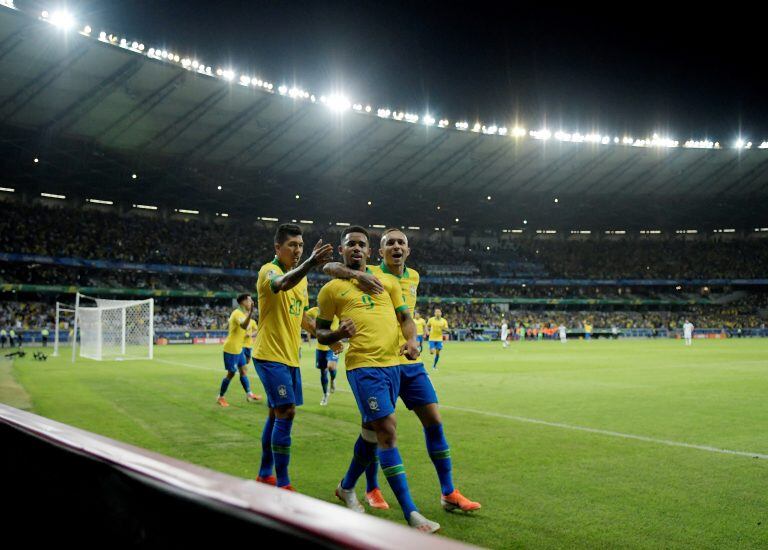 Gabriel Jesús marca el 1-0 ante Argentina (Foto:   REUTERS/Washington Alves)