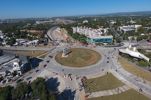 La nueva rotonda de la Mujer Urbana fue inaugurada este jueves, en la obra del Cierre de la Circunvalación.