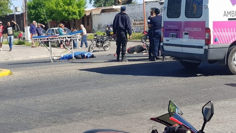 El accidente ocurrió cerca de las 10, en la esquina de Ayacucho y 25 de Mayo. Foto: Daniel Rodríguez