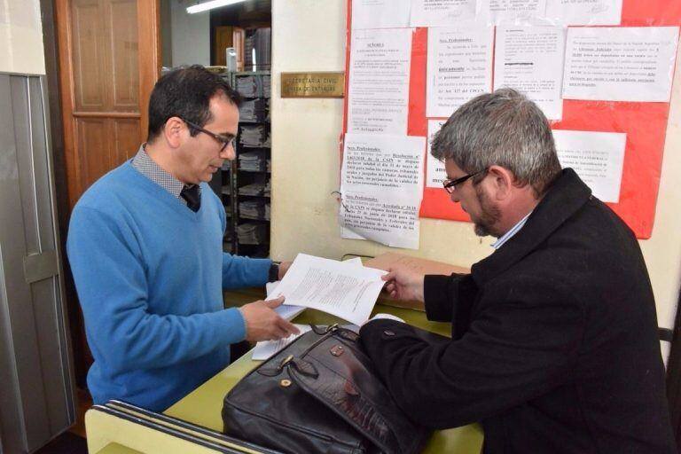 Alberto Montiel Diaz presentó una medida cautelar. Foto: Martín Gómez.