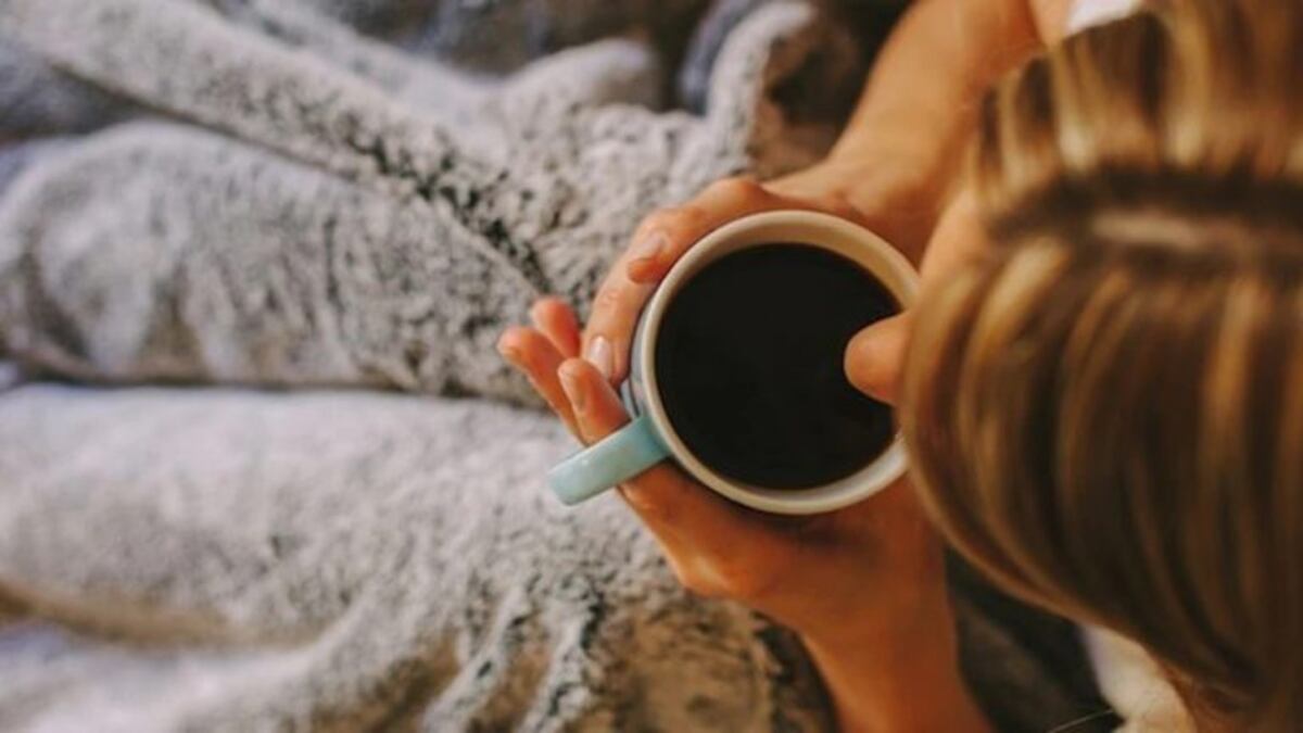 Un estudio reveló que tomar café antes de dormir no afecta al sueño