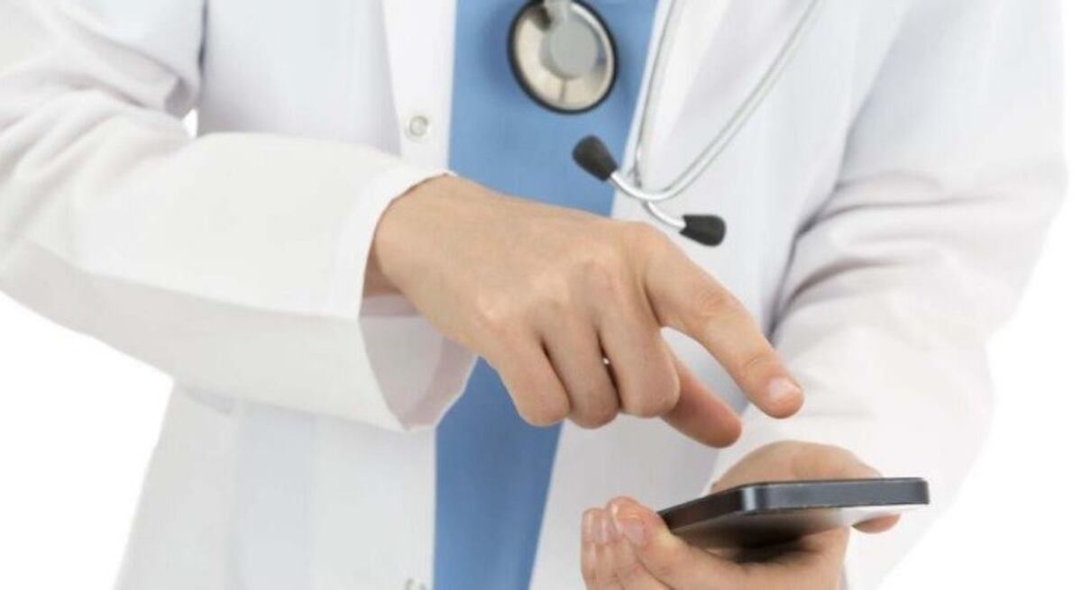 Un médico fue cesanteado por segunda vez en doce años