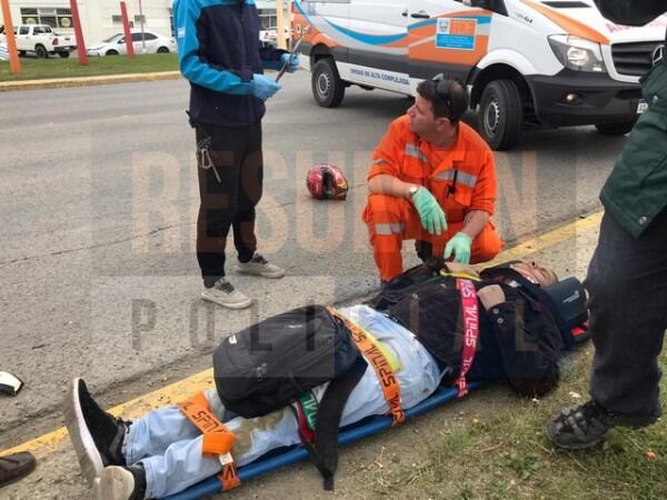 Un choque entre dos motos dejó a tres personas lesionadas. Foto: Resumen Policial.