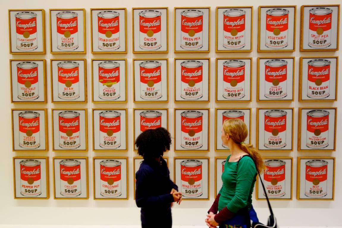 Subastaron las latas de sopa Campbell de Andy Warhol por más de 300 mil dólares