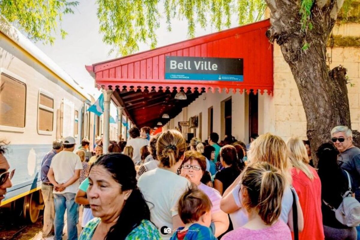 Un día, después de 26 años, volvió el tren a Bell Ville
