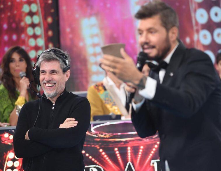 El Chato Prada junto a Marcelo Tinelli en el programa. Foto: web.