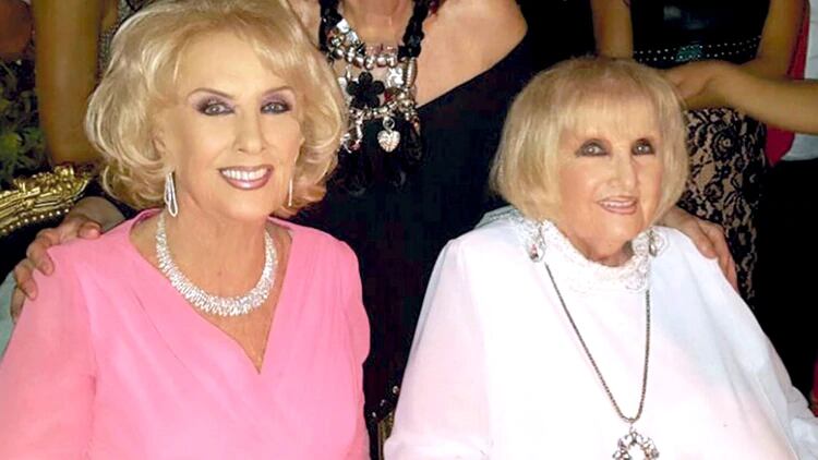 Es el primer año que Mirtha celebra sin su hermana gemela.