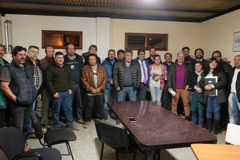 Firma de convenio en Tolhuin