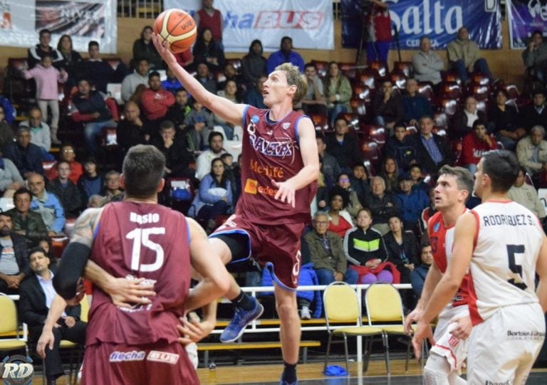 San Isidro frente a Salta Basket