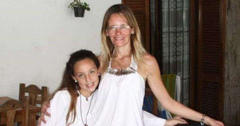 Martina, la hija de Carina Drigani y el repudio a la sentencia que absolvió este miércoles al acusado de la muerte de su madre, Hugo Salas.